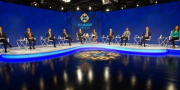 Candidatos presidenciales propiciarán la apertura de Ecuador al mundo