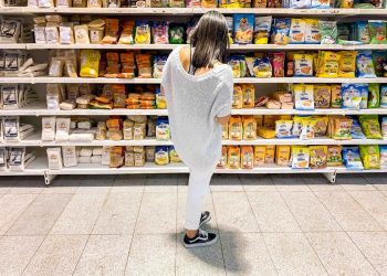 Venezuela cerró 2020 con una inflación de 3.713 %, según la oposición