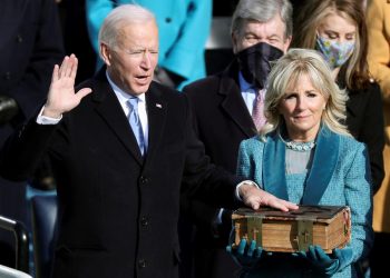 Joe Biden jura el cargo y se convierte en el presidente número 46 de EE.UU.