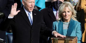 Joe Biden jura el cargo y se convierte en el presidente número 46 de EE.UU.