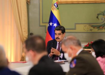 Maduro pide a Guterres reanimar el diálogo con Guyana por disputa territorial