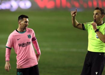 El Mundo: Messi tiene firmado con el Barca el contrato más caro del deporte