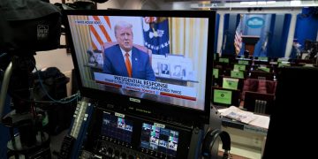 Trump: «Condeno inequívocamente la violencia» de la semana pasada