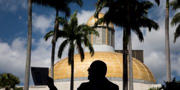 AN conforma comisión de diálogo permanente con Fedecámaras