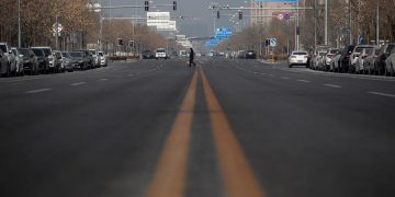 China refuerza el control ante los rebrotes y la gran migración del Año Nuevo