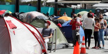 Conseguir comida es difícil para el 85 % de los hogares venezolanos en Colombia