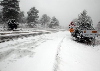 El temporal de nieve activa las alertas en España y afecta al transporte