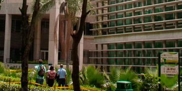 Universidades deben congelar matriculas