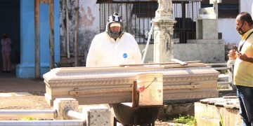 La oposición venezolana reporta casi el doble de muertos por la covid-19 que el Gobierno