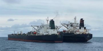 Indonesia aprehende dos petroleros de Panamá e Irán por supuesto contrabando