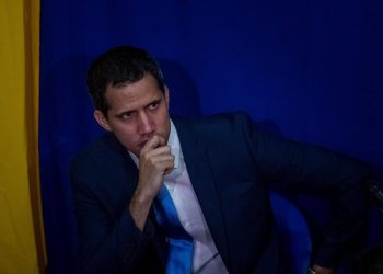 La UE dispuesta a trabajar con Juan Guaidó, pero evita tratarle como presidente electo