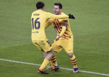 Messi se carga al hombro al Barcelona con doblete en victoria 1-3 ante Bilbao
