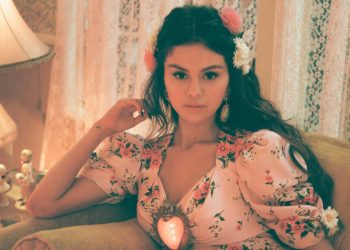 Selena Gómez lanza «De una vez», tras casi una década sin cantar en español