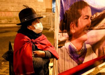 Arauz y Lasso pasan a la segunda vuelta de las presidenciales de Ecuador