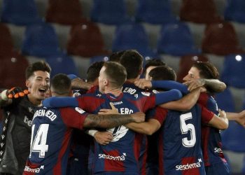 Levante-Granada, la cara y la cruz de la Copa se mide en la Liga