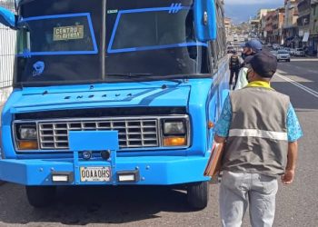 Retienen unidades de transporte público por elevado  cobro en la tarifa del pasaje urbano en San Cristóbal