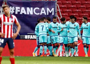 0-2. Morales hiere al líder
