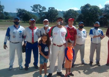 MPPT venció a los Reporteros 12 carreras por 7