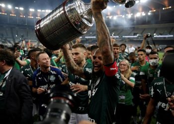 Comienza en Montevideo la travesía de 271 días de la Copa Libertadores 2021