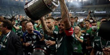 Comienza en Montevideo la travesía de 271 días de la Copa Libertadores 2021