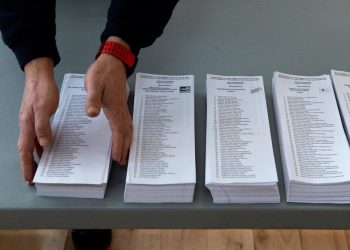 Los catalanes votan mañana con la independencia como telón de fondo