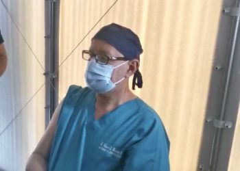 La primera vacuna de SputinkV en Táchira la recibió el médico Rómulo Ramírez