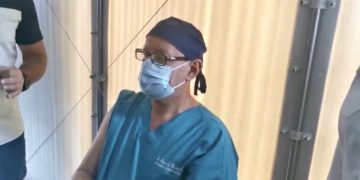 La primera vacuna de SputinkV en Táchira la recibió el médico Rómulo Ramírez