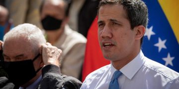 La Contraloría de Venezuela inhabilita a Guaidó para ejercer cargos públicos