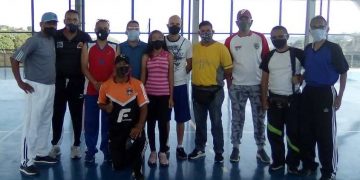 Árbitros del baloncesto cumplen test físico en Gbmp-Valera