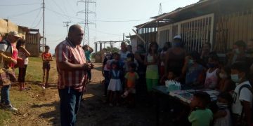 Alcaldía de Valera hizo entrega de kit escolares a 60 niños de Valle Alto y La Bolivariana