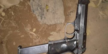 Un muerto y un policía herido en enfrentamiento en Agua Santa