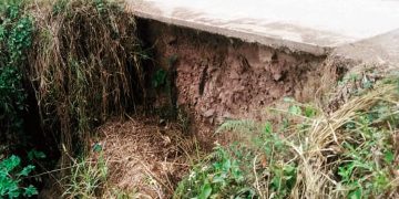 Sabanetas y San Lázaro podrían quedar incomunicados si no se repara falla de borde en su vía principal