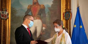 Venezuela declara persona non grata a la embajadora de la UE y ordena su salida