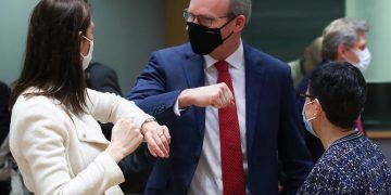 La UE aprueba nuevas sanciones contra Venezuela tras los comicios de diciembre