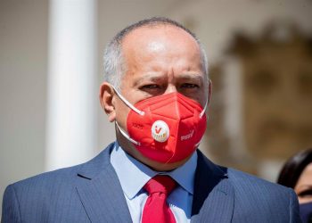Diosdado Cabello dice que Duque busca dinero con regularización de venezolanos