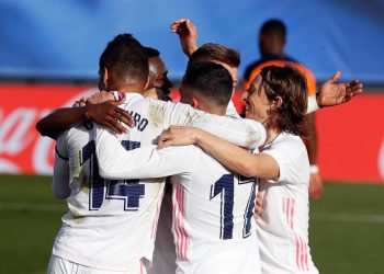 2-0. Benzema instala la calma en el Real Madrid