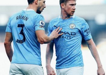 Manchester City llegó a 20 victorias consecutivas y cabalga la Premier