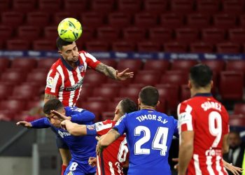 El Atlético defiende el ‘colchón’ ante su rival favorito