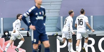 El Juventus se autodestruye y deja el Scudetto a merced del Inter