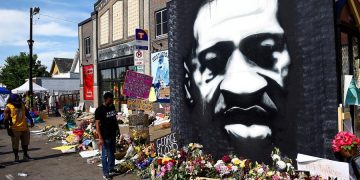 Postergan la selección del jurado en el juicio por la muerte de George Floyd