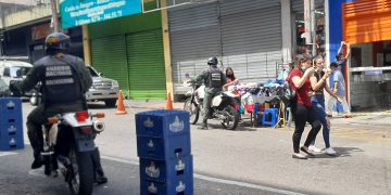 Vendedores informales: «No podemos esperar ocho días para comer otra vez»