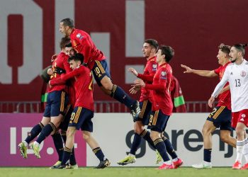 1-2. Dani Olmo resucita a España