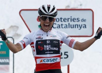 Vuelta a Cataluña | Esteban Chaves gana la etapa reina y Adam Yates sigue líder