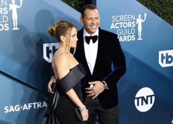 Jennifer López y Álex Rodríguez desmienten que se hayan separado