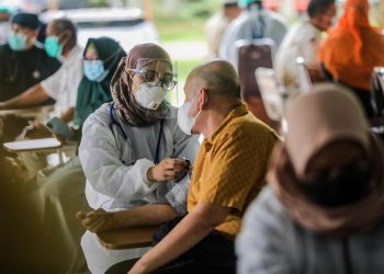 La OMS dice que se han superado los 500 millones de vacunaciones, pero aún hay desigualdad