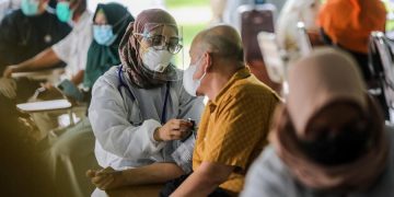 La OMS dice que se han superado los 500 millones de vacunaciones, pero aún hay desigualdad