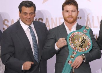 Sulaimán asegura que el «Canelo» vive su mejor momento y tendrá un gran 2021