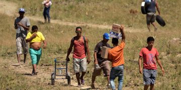 Brasil simplifica el trámite para que los venezolanos obtengan residencia en el país