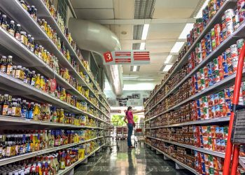 Venezuela registra en febrero una inflación de 50,9 %, según la oposición