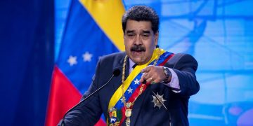 Venezuela denuncia el «totalitarismo digital» de Facebook por bloqueo a Maduro